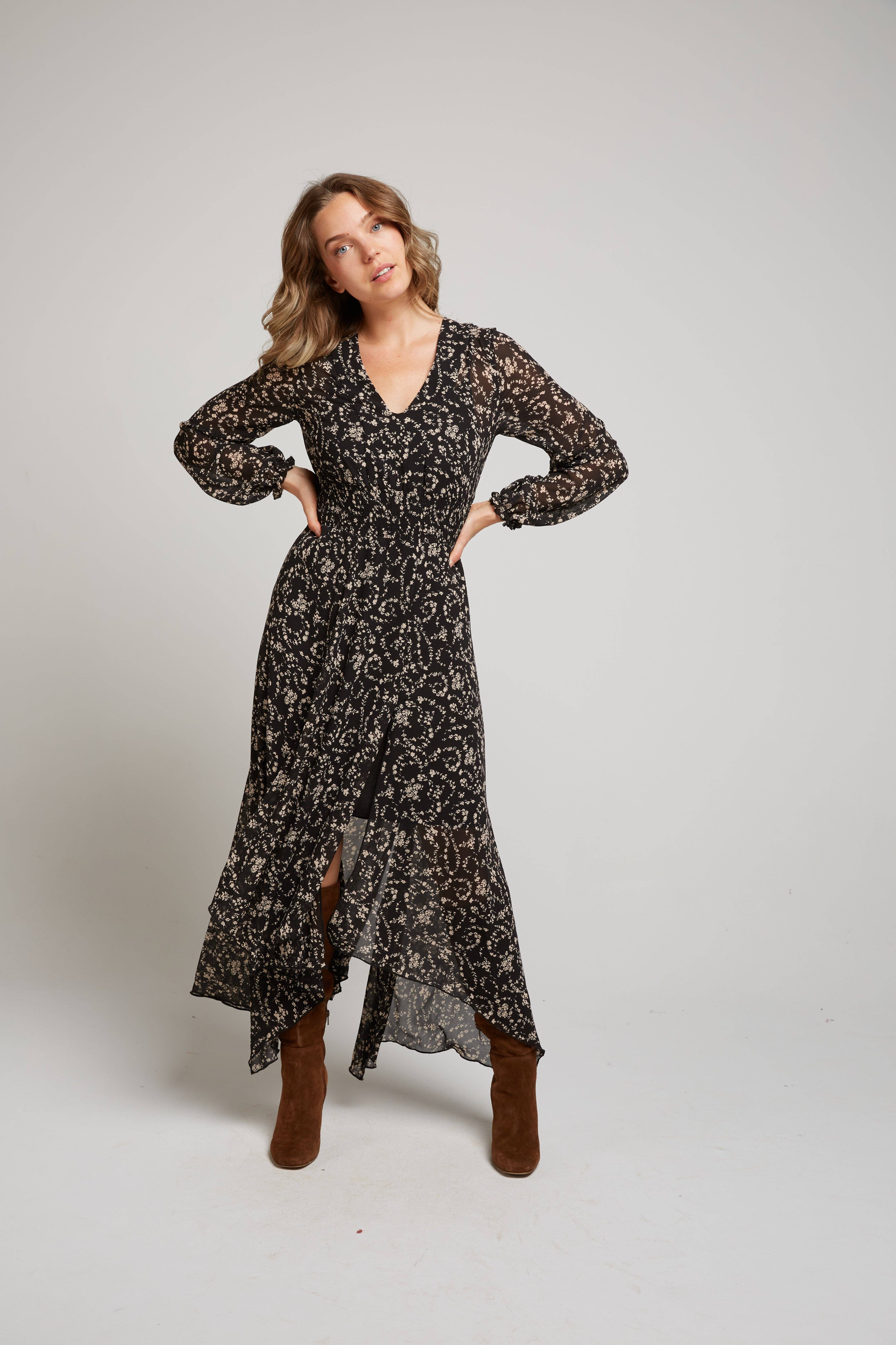 INDIE2 - Long black printed dress – for wholesale on Faire0