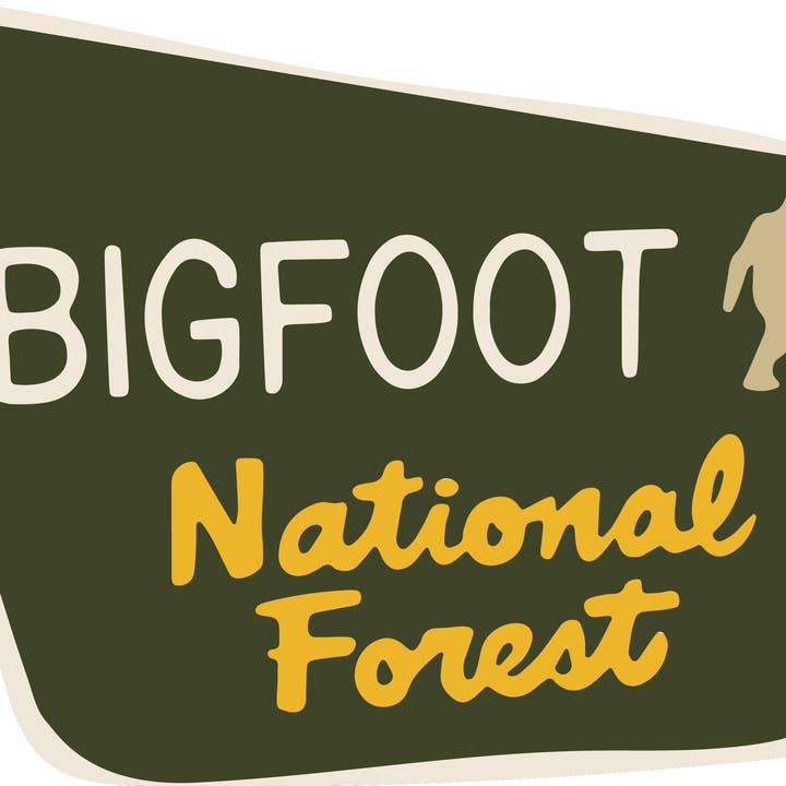 AUTOCOLLANT BIGFOOT NATIONAL FOREST pour la vente par Stickerlishious