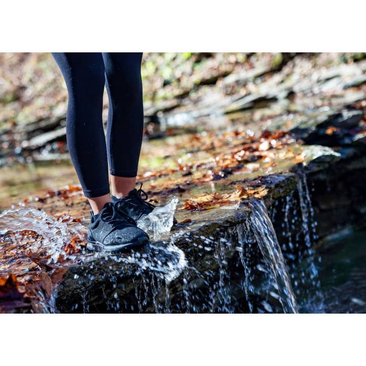 8000Kicks – wholesale Lifestyle trainers – Women′s – Explorer V2 for Women Full Black (Waterproof Hemp Shoes)4