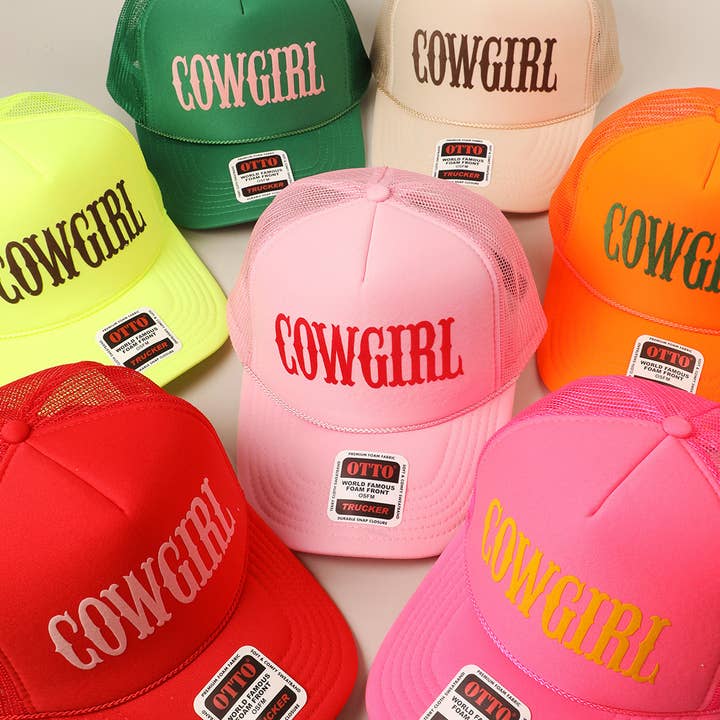Boné Trucker com Tela e Logo 'COWGIRL' por atacado de Fashion City