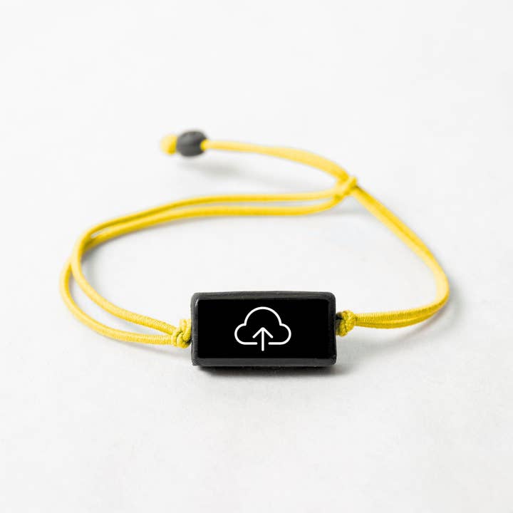 Braccialetti con Logo a Cornice Rettangolare su Cordoncino Elastico per la vendita all'ingrosso da parte di MudLOVE