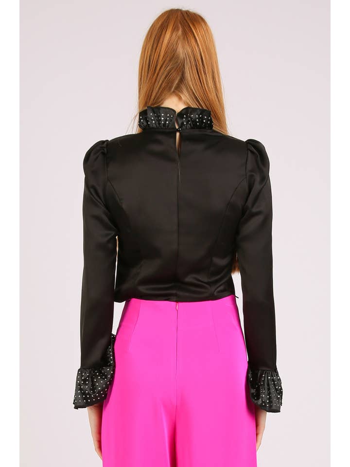 Sort Rhinestone Ruffled Satin Sløjfe Crop Bluse PC2634-L for engroshandel på Faire2