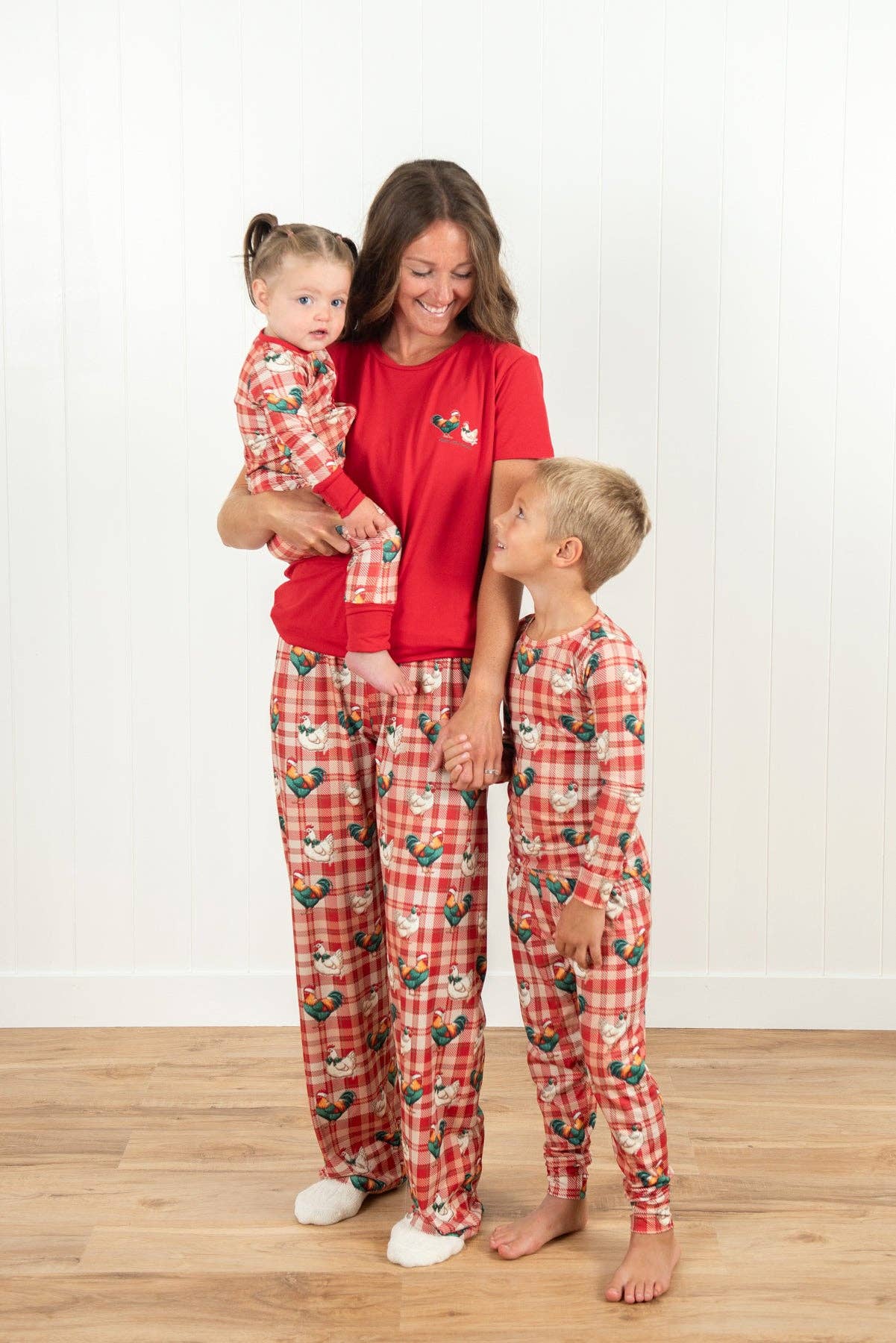 American Farm Company – wholesale Sleepsuit – Baby – Christmas Chickens Plaid Baby Zippy5
