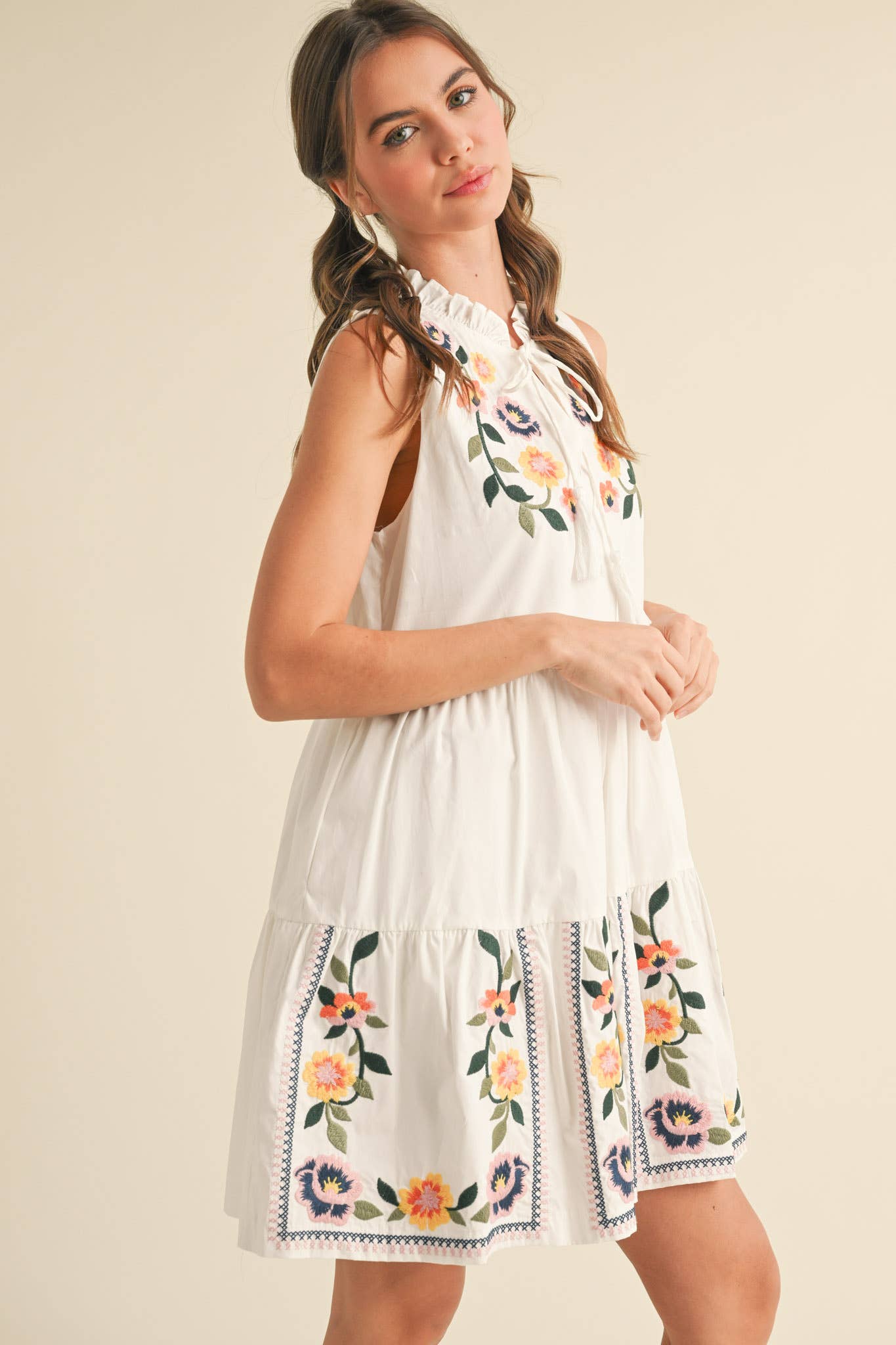 &MERCI - Wholesale Dress - Women's - FLORAL EMBROIDERY TIERED MINI DRESS MDR384121