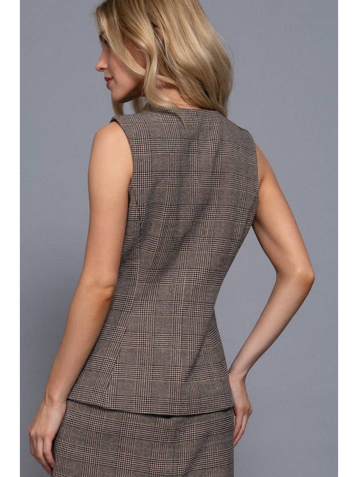 Active Basic | Active USA - Wholesale Suit Vest - Women's - Round Neck Button Down Check Woven Vest6