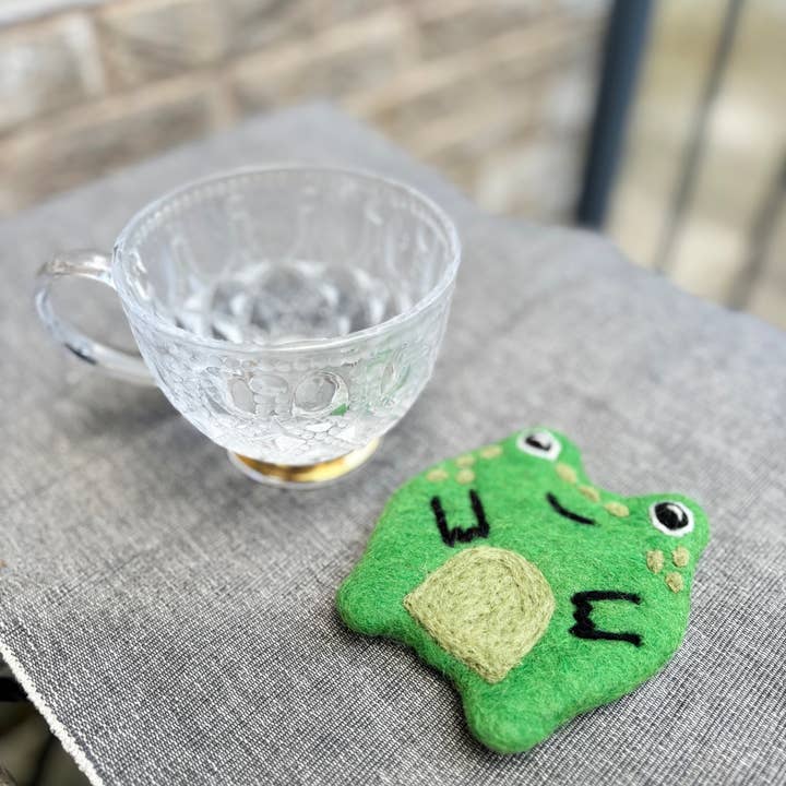 Frog Coaster, 100% Wool, Needle Felted, Handmade for wholesale by Everest Pet Supply & Gifts