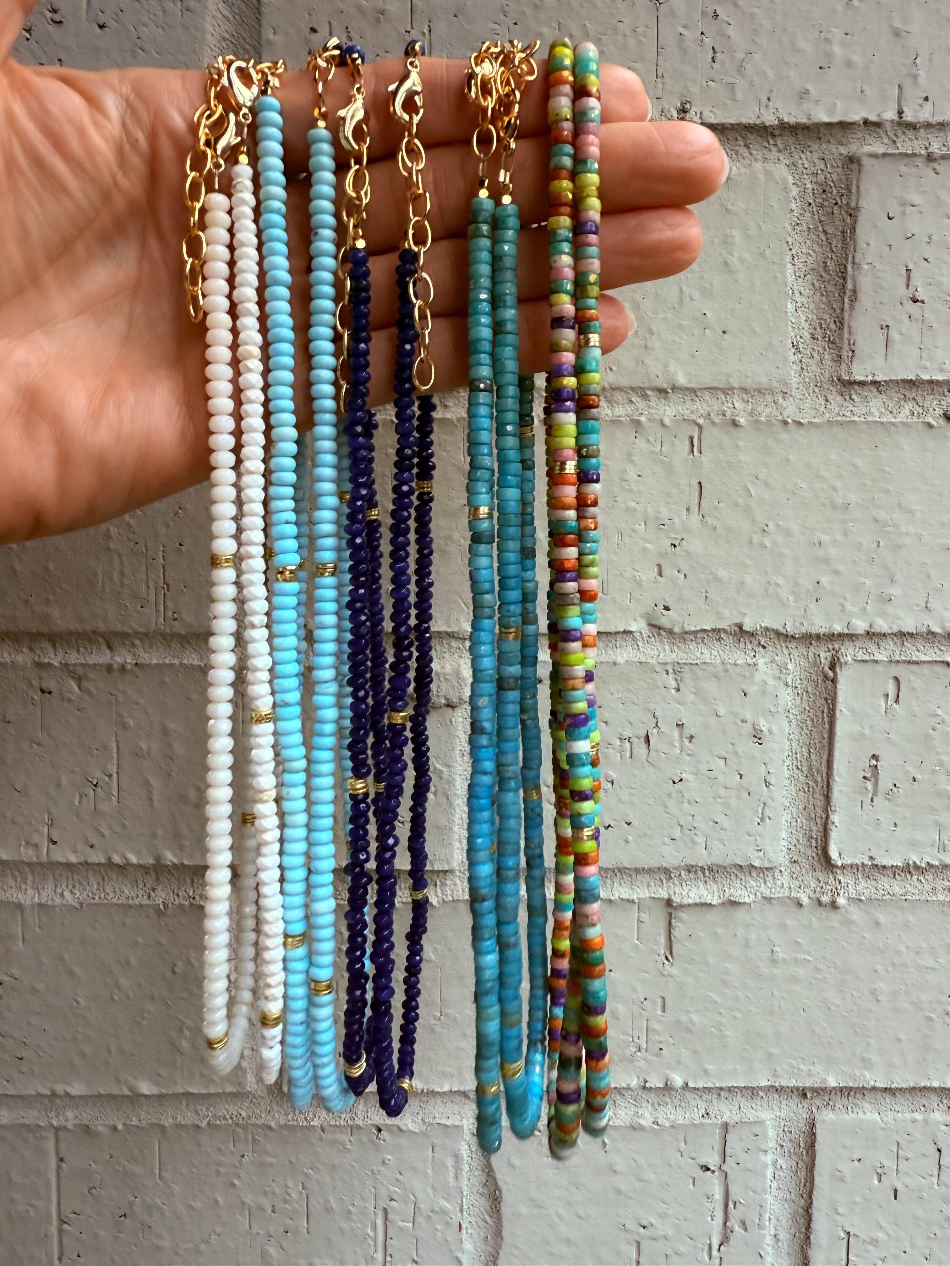 Sonya Renee Jewelry - Vente Collier de perles - Collier Minnie - Perles de Dolomite avec Inflexions Dorées14