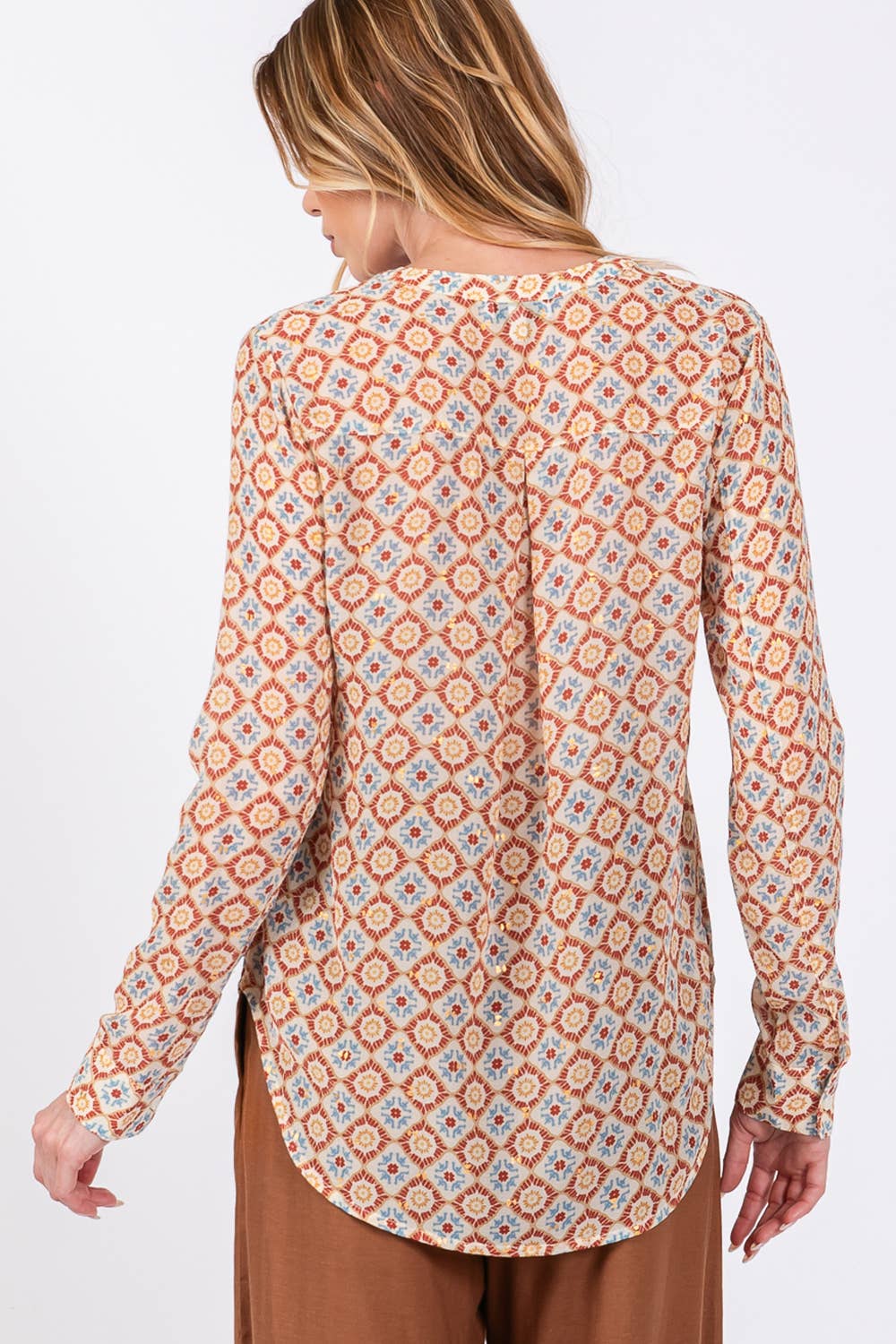 Sage + Fig - Wholesale Blouse - Women's - MULTI DIAMOND PRINT BLOUSE (ST71039) 9