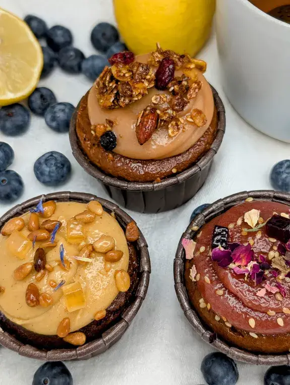 Purecake - Wholesale Chocolate Covered Sweets - Red Fruit & Rose Cupcake – Fruity and Floral Sweetness 🌹🍓3