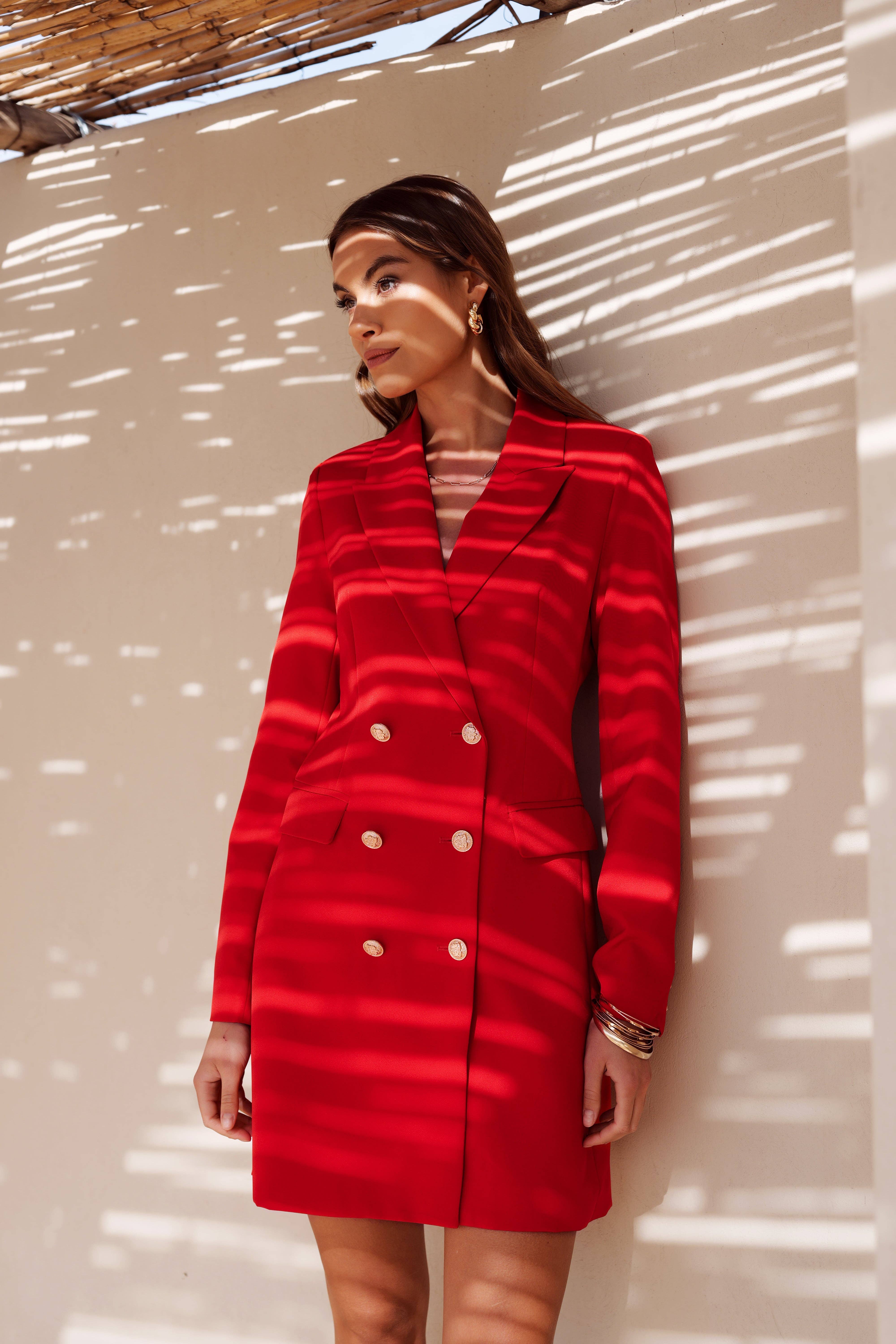 Attentif Paris – Engroshandel Jakke - Dame – Solid dobbeltradet blazer-kjole med guldfarvede knapper17