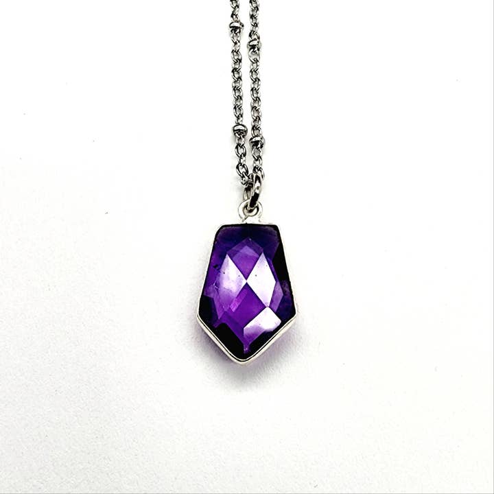 MergingMetals - Wholesale Pendant/Charm Necklace - Dainty Faceted Amethyst Wide Hexagon Necklace 2