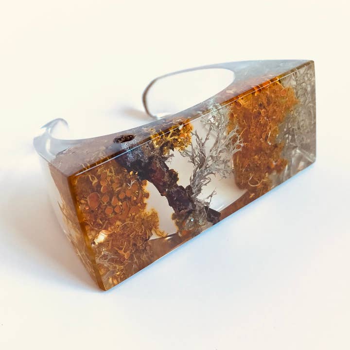 Botanische armband met brede mossenmanchet voor wholesale door Belart Fair Trade