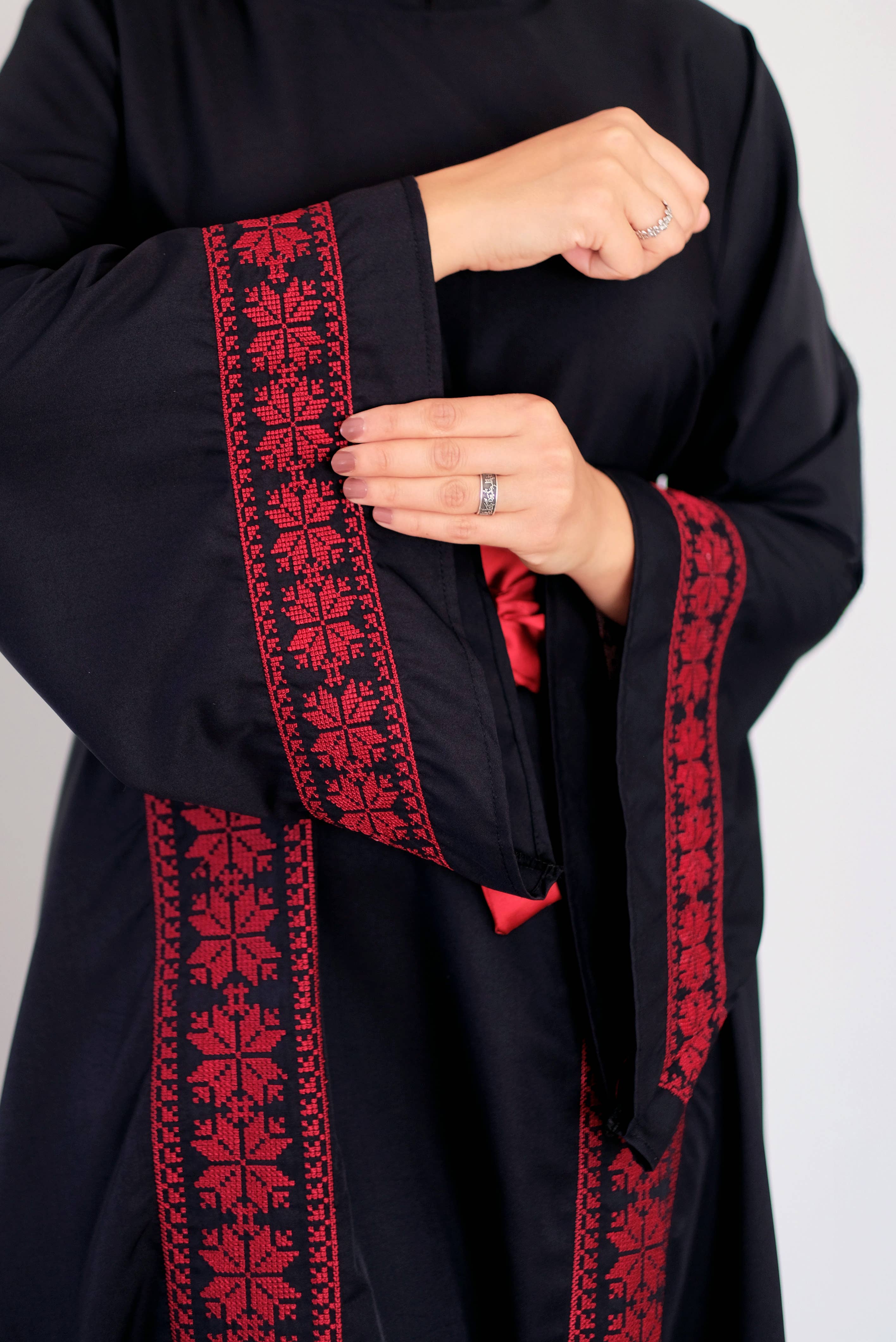 SAIS Fashion - Wholesale Dress - Women's - Palestinian Thob (Embroidered Dress) in Black and Off White2