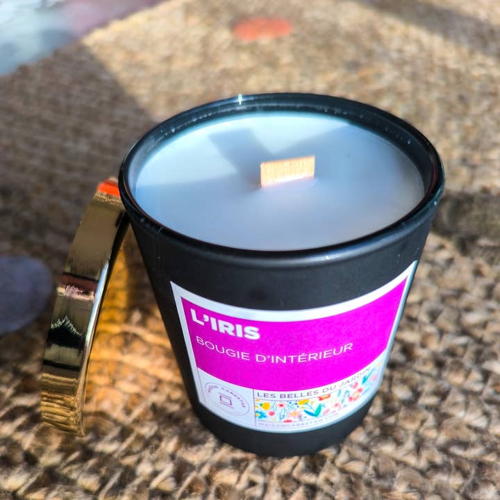 Scented Candle - The Iris - The Beauties of the Garden for wholesale by Brasserie Distillerie du Cabestan