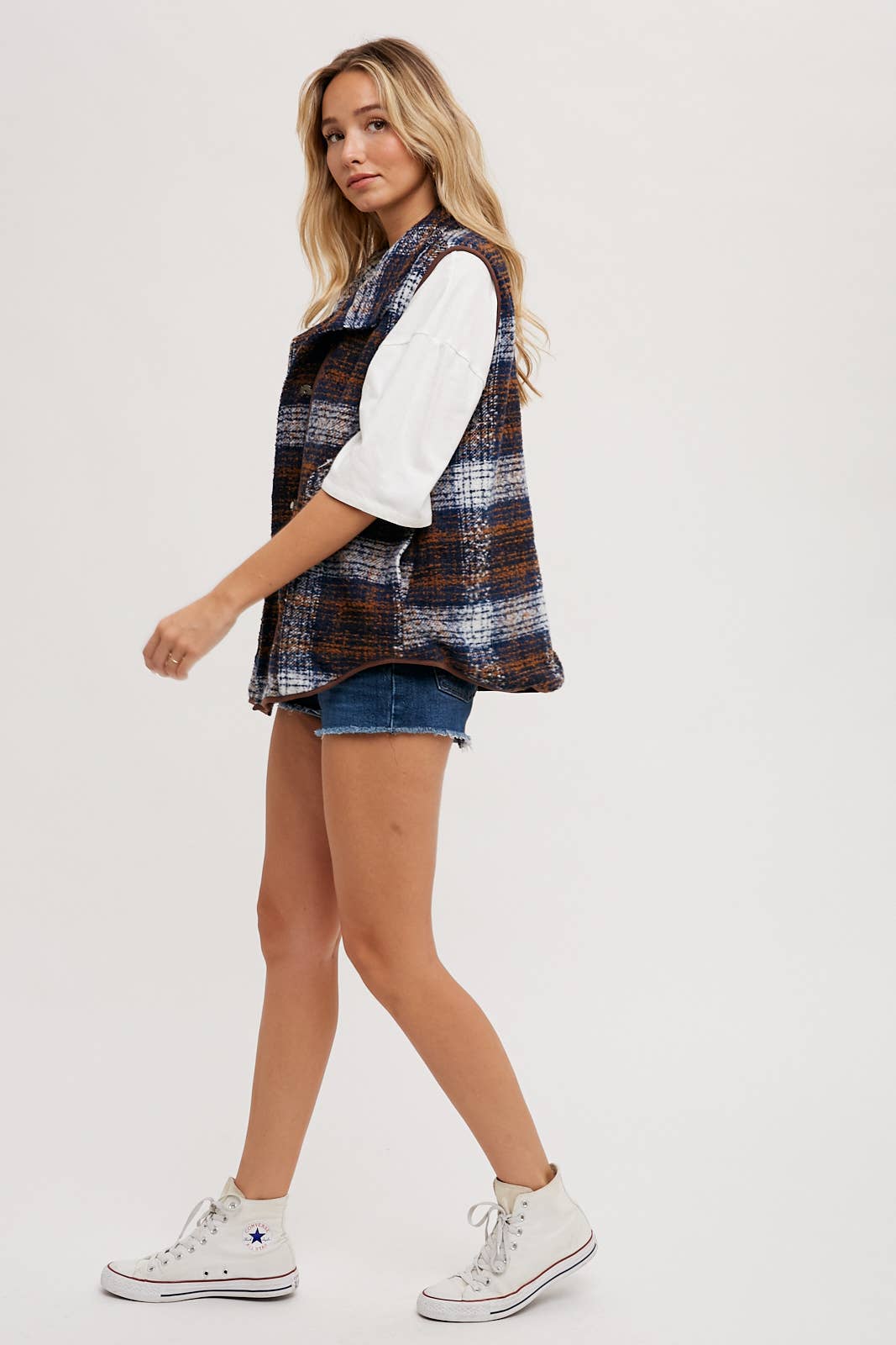 Bluivy – wholesale Outerwear Vest - Women’s – FLANNER PLAID VEST32