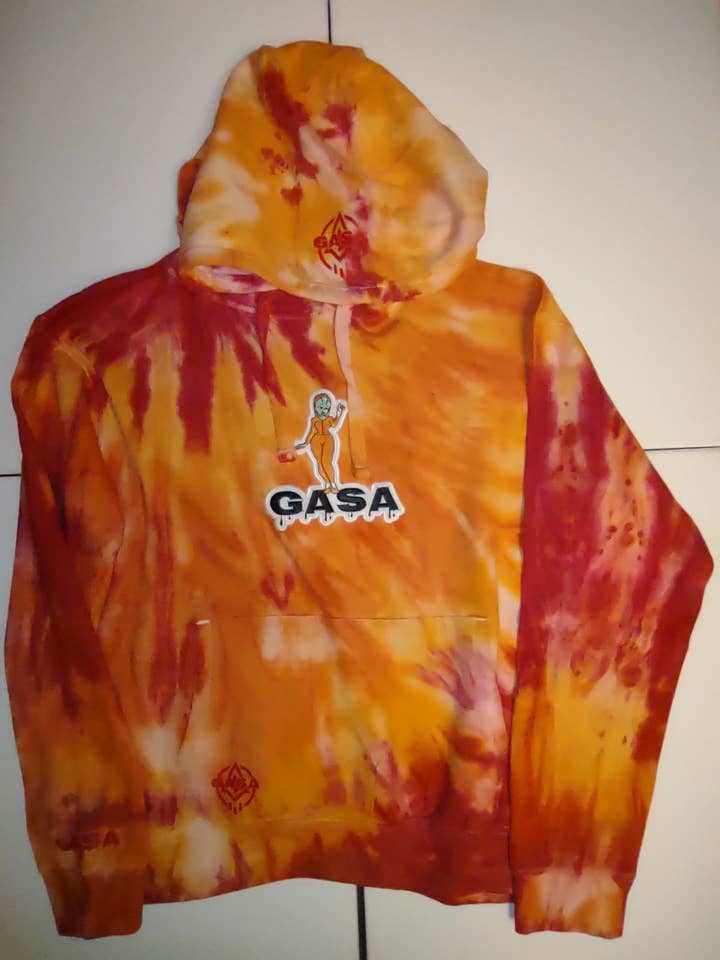 GASA First Alien féminin avec écusson brodé pour la vente par GASA Custom Apparel