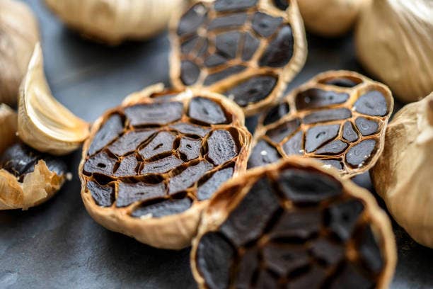 HECOSFAIR - Wholesale Dried Spice - IGP organic black garlic from La Drome in France1