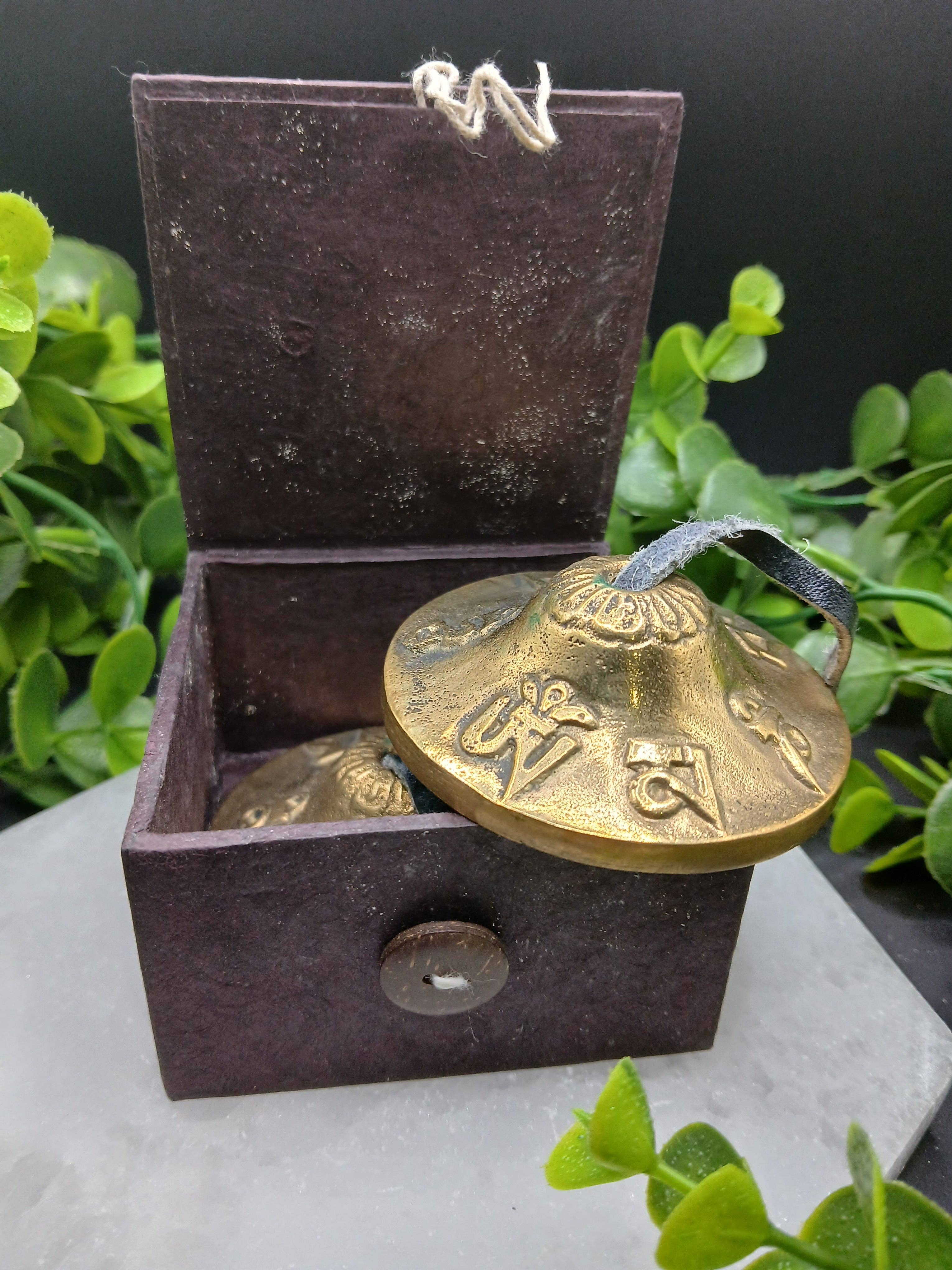 Moonbeam Healing – wholesale Meditation supplies – Tibetan Tingsha 1.5" in Gift Box7