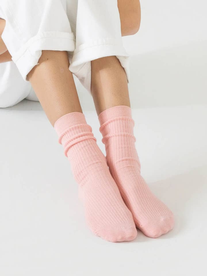 Bondoodle - Wholesale Socks - Women's - Women’s Everyday Cotton Crew Socks – Pink3
