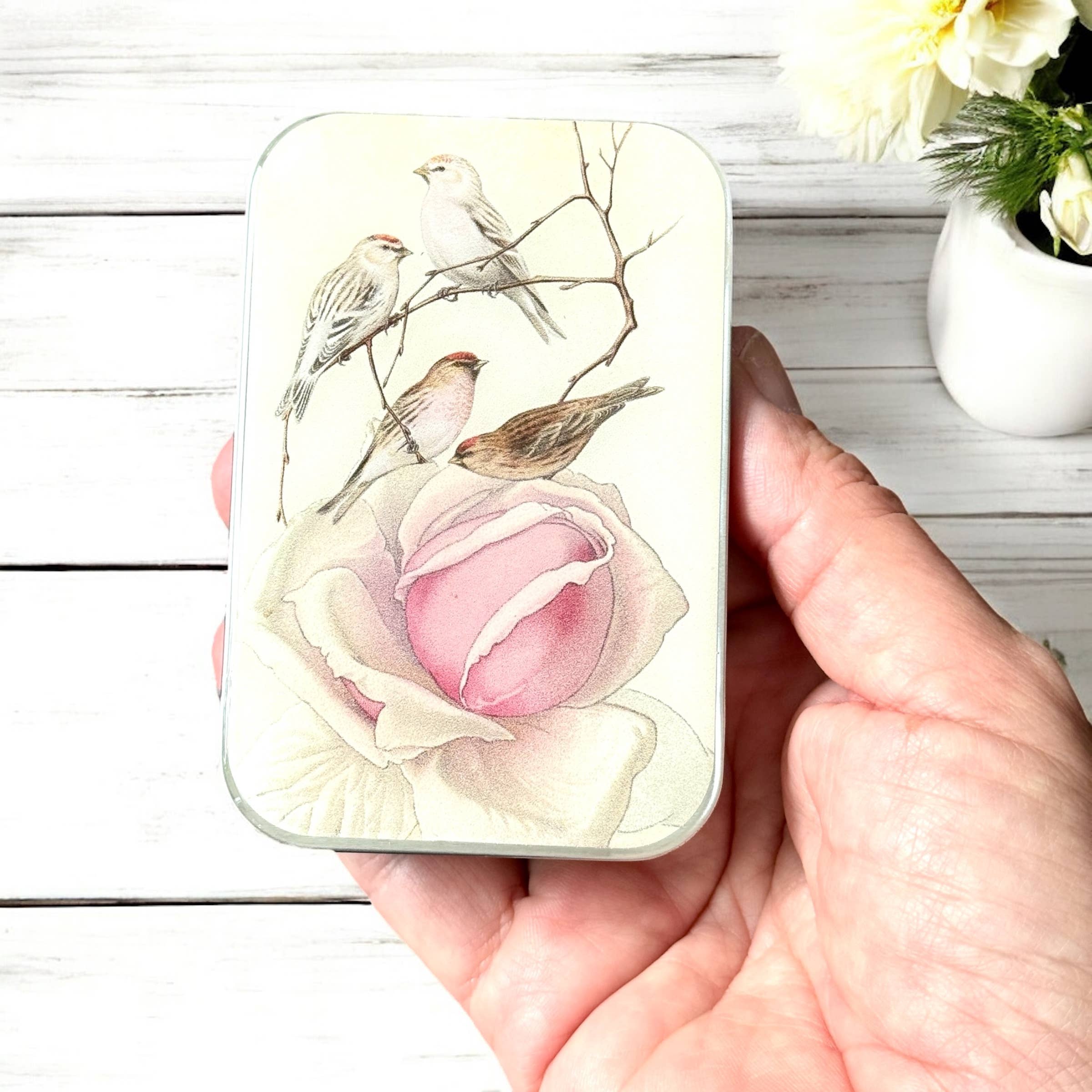 Firefly Notes - Wholesale Knitting/Crochet Supplies - Vintage Rose & Birds Notions Tin – Large Slider2