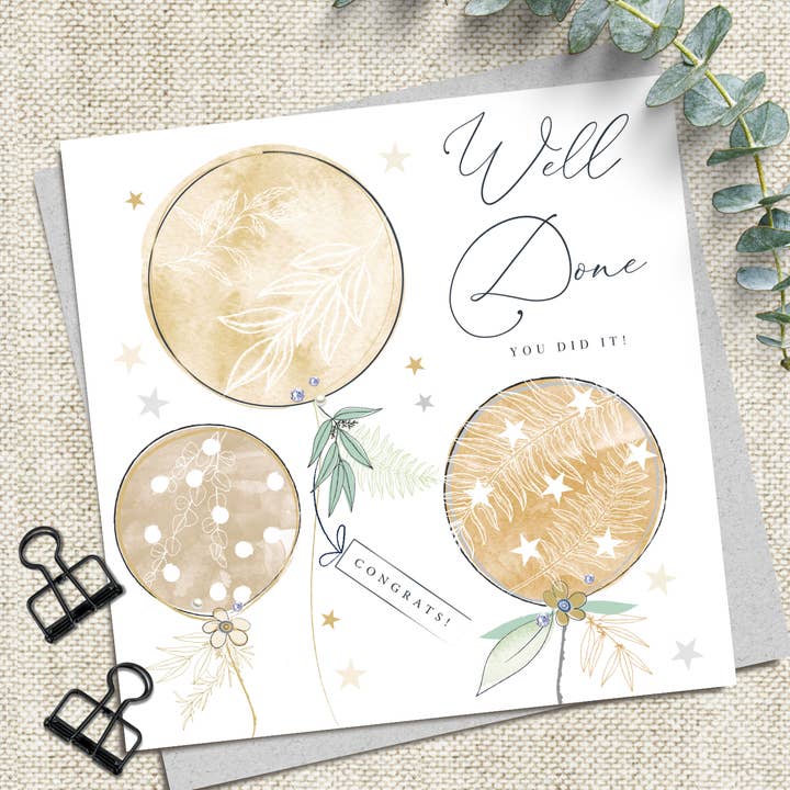 Bra gjort! Du klarade det! Grattis! - gyllene ballonger för wholesale av Katie Phythian Design
