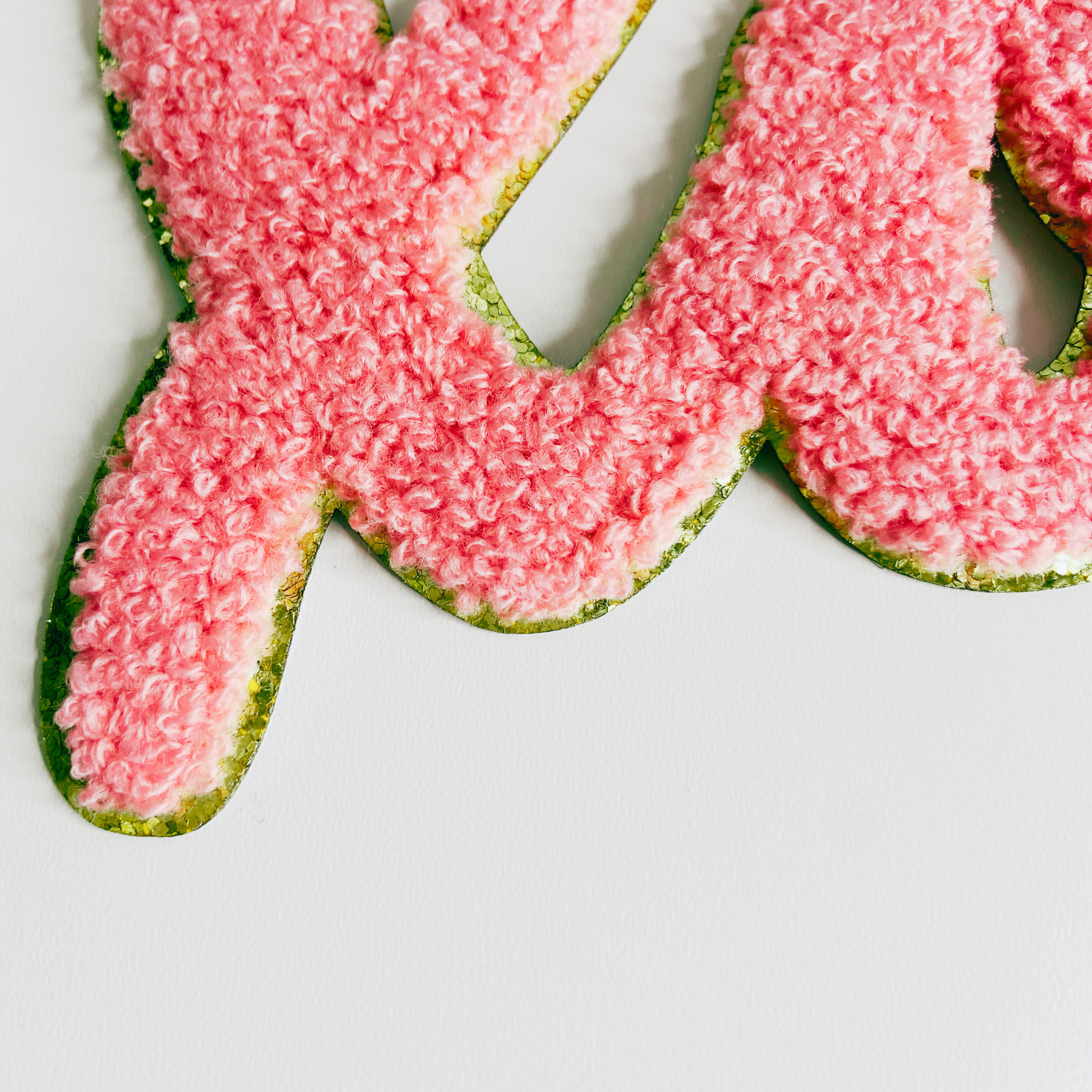 TEELUX - Wholesale Patch - 11" XOXO Lichtroze - Chenille-patch1