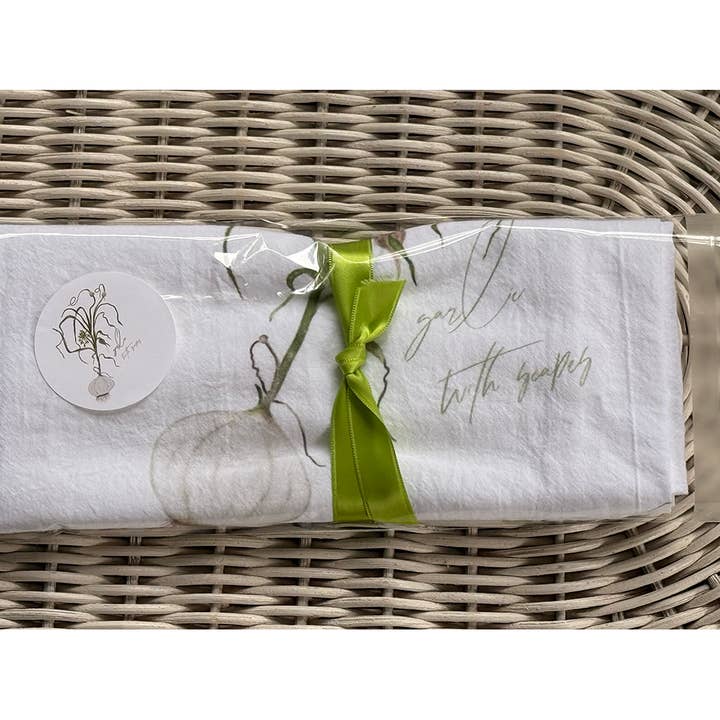 Bebe Blu Designs, LLC - Wholesale Tea Towel - Garlic Tea Towel, Kitchen Decor, Garlic Flour Sack Towel4
