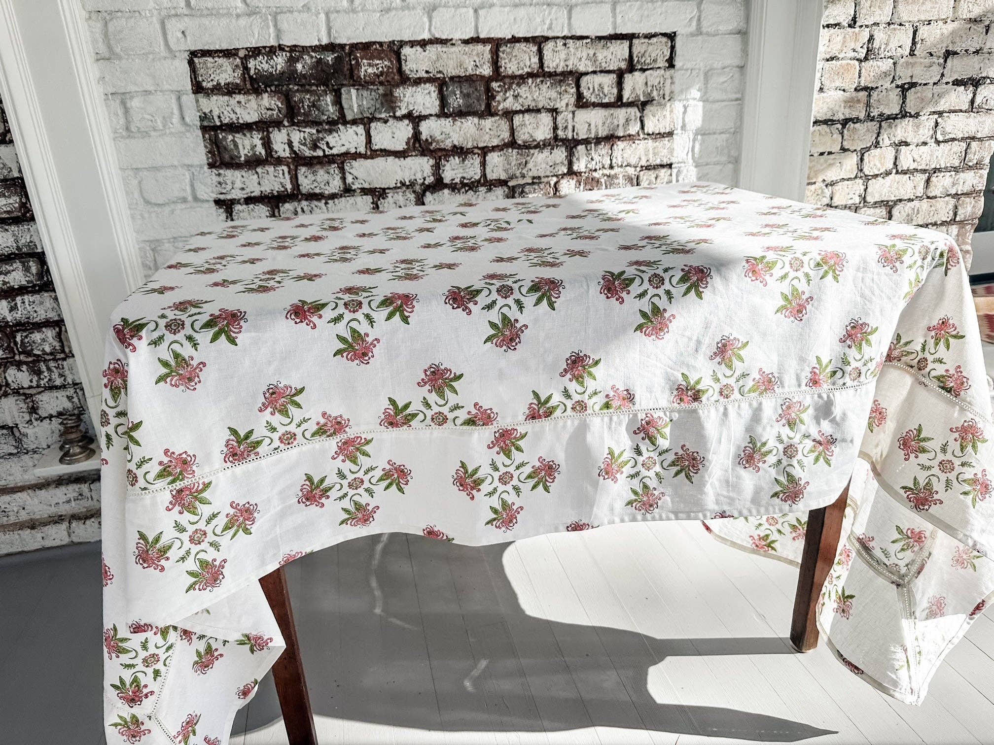 August Table – Großhandel Tischdecken – Garten Pink und Grün Tischdecke - Baumwolle | Leinenmischung2