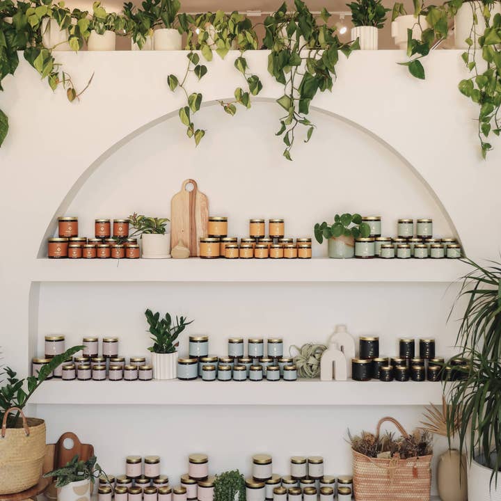 JaxKelly Candles - Wholesale Jar/Filled Candle - 9oz Amber Crystal Candles - Rose Quartz - Love4