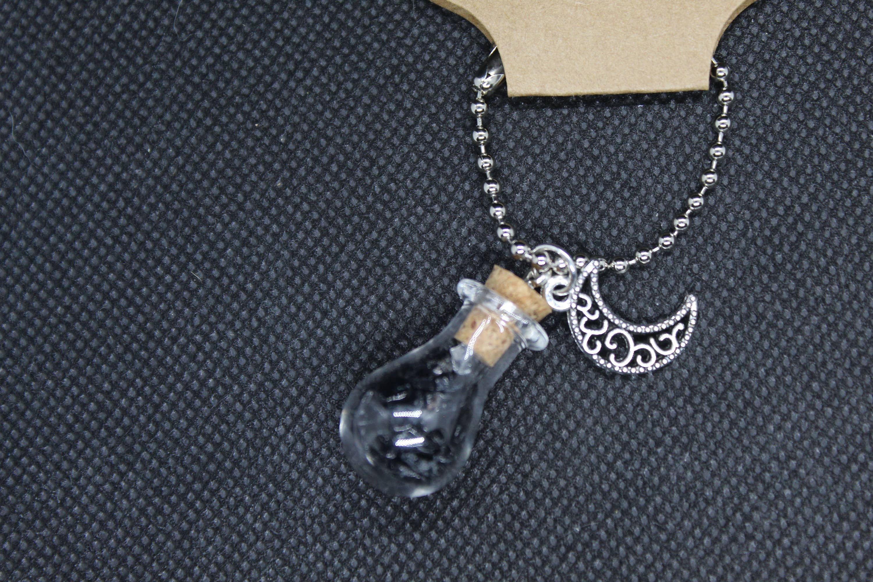 Witchcrafted in MI – wholesale Nyckelringar - Dam – Svart Obsidian Moon nyckelring, häxiga kristallberlock1