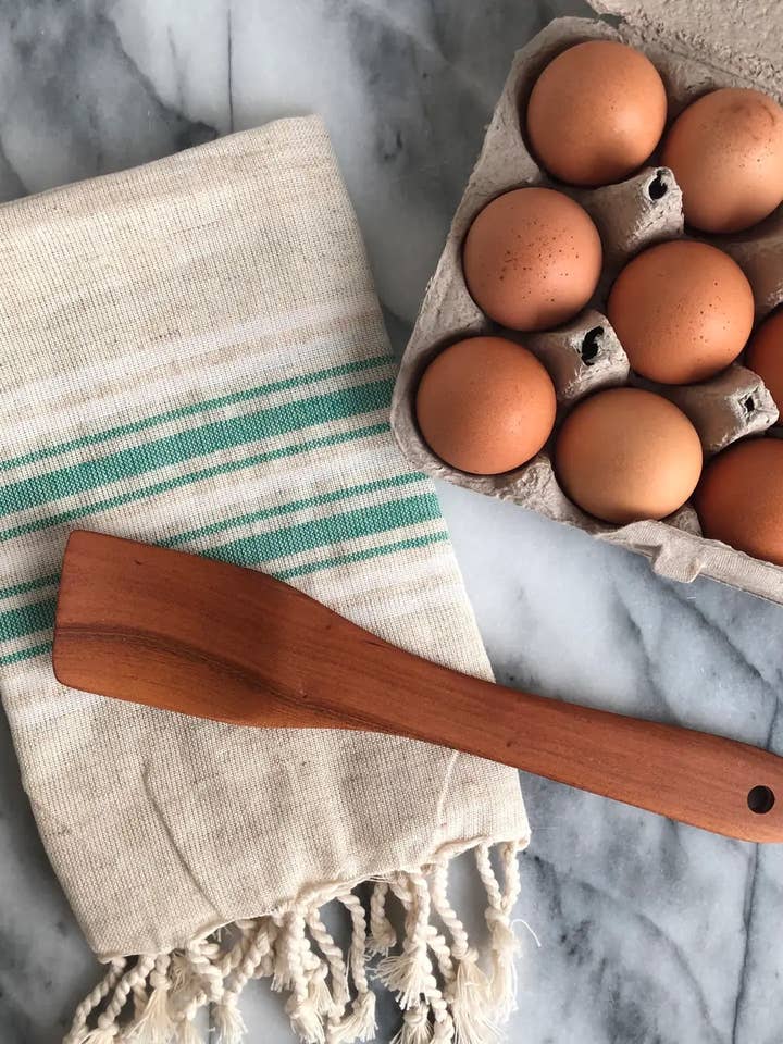 SMALL NORTHPAW SPATULA - CHERRY for wholesale by THE RILEY/LAND COLLECTION