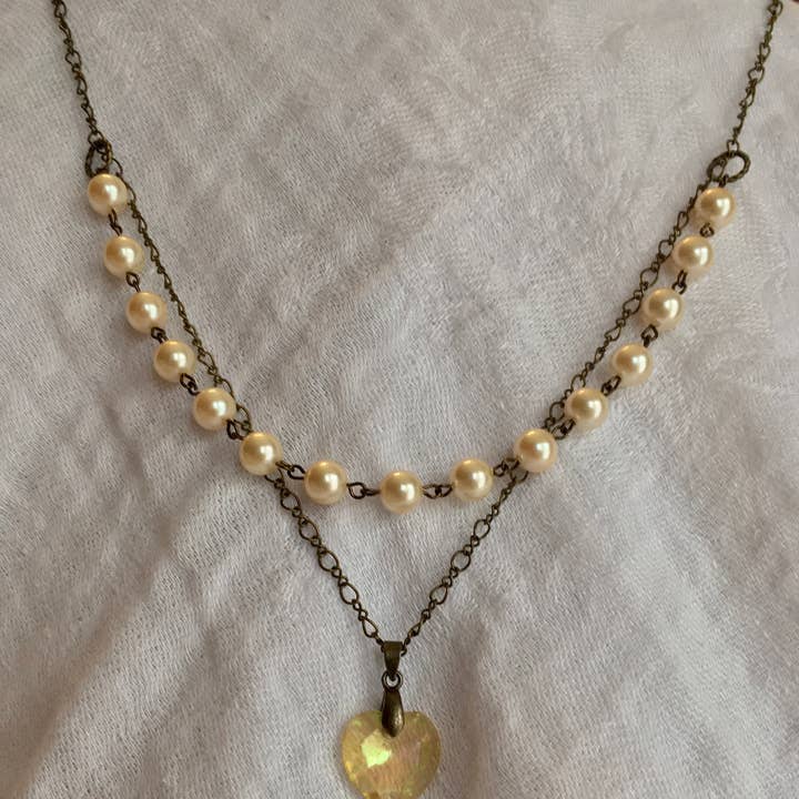 Colar de Pérolas e Coração Joalharia Vintage para Mulheres por atacado de The Atlas Rose And Key