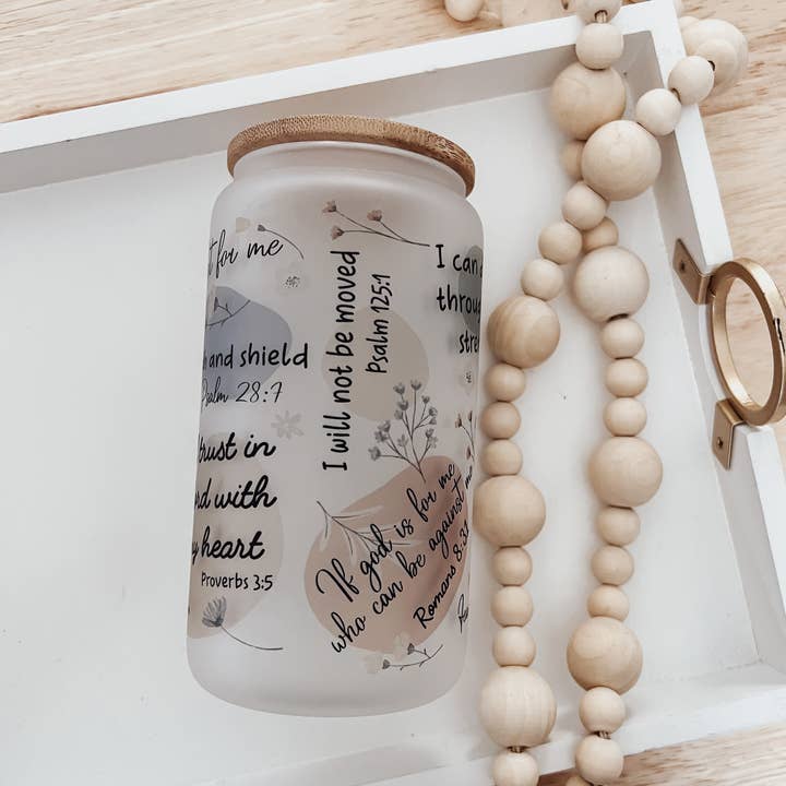 Emma K Designs - Wholesale Drinking Glass/Cup - Christian Affirmation 16oz Glass Cup with Bamboo Lid4