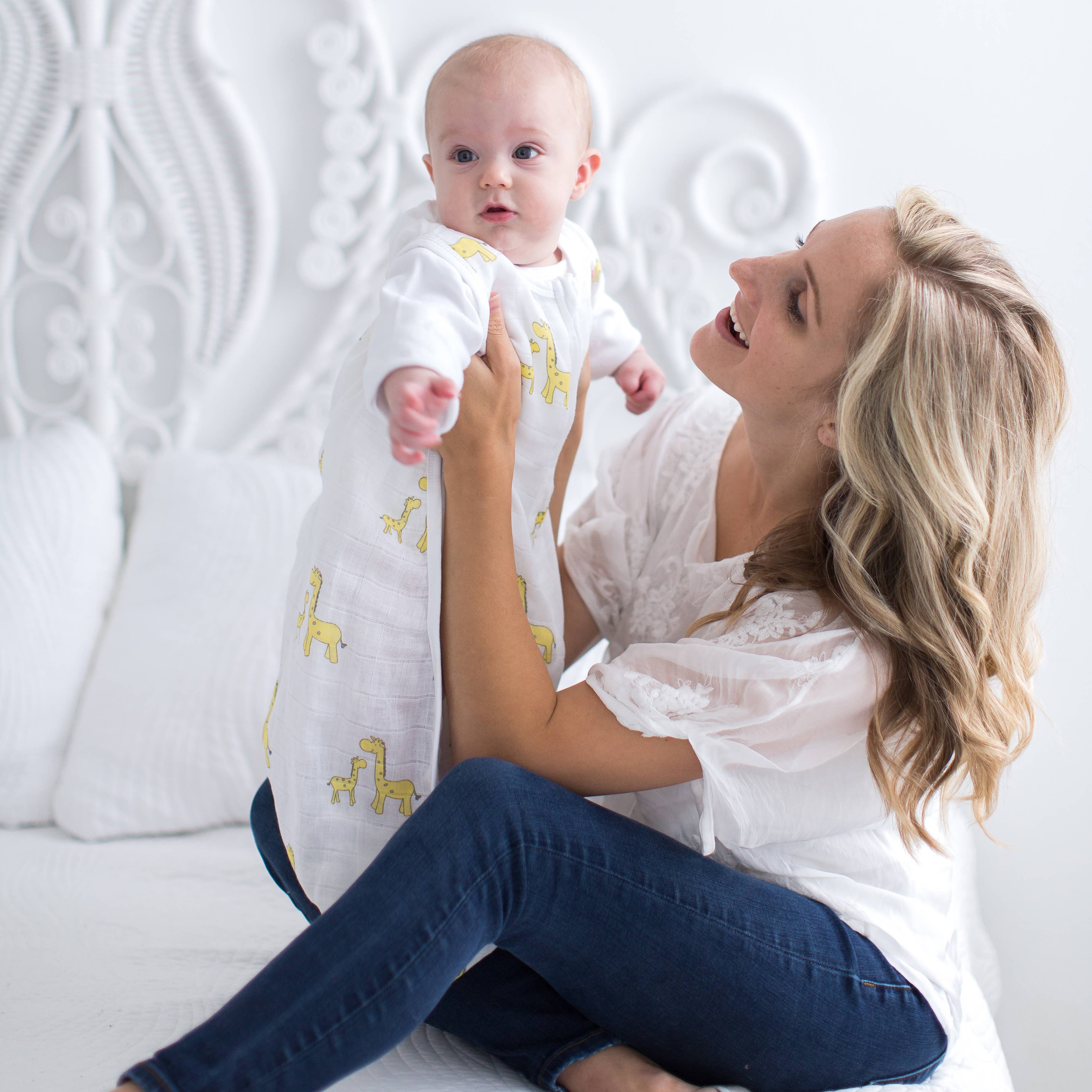 SwaddleDesigns - Wholesale Sleepsack - Baby - Muslin zzZipMe Sack, 2-Way Zip, Mama & Baby Giraffe, Yellow3