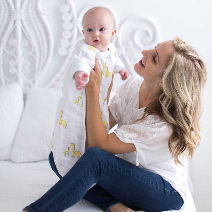 SwaddleDesigns - Wholesale Sleepsack - Baby - Muslin zzZipMe Sack, 2-Way Zip, Mama & Baby Giraffe, Yellow3