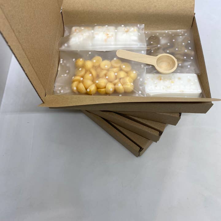 Signature Christmas Wax Melt Bundle for wholesale by Darling Melts