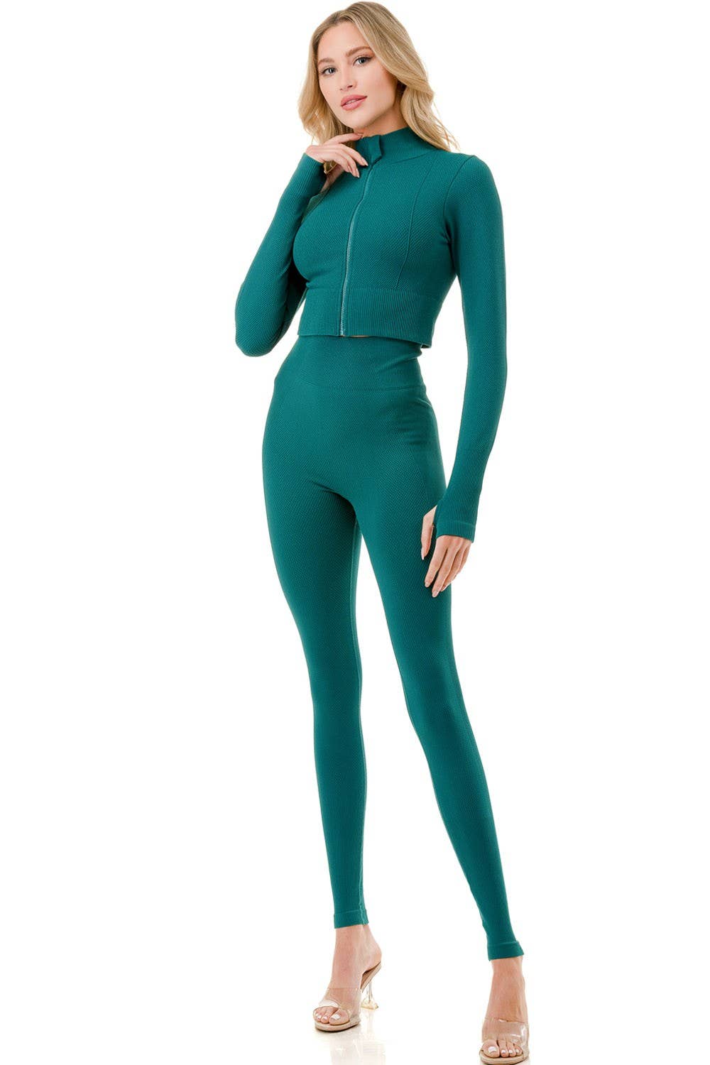 MIO WHOLESALE - Wholesale Activewear Set - Women's - JA33SET DIAMOND & STRIPE TEXTURED ZIP UP CROP JACKET SET4