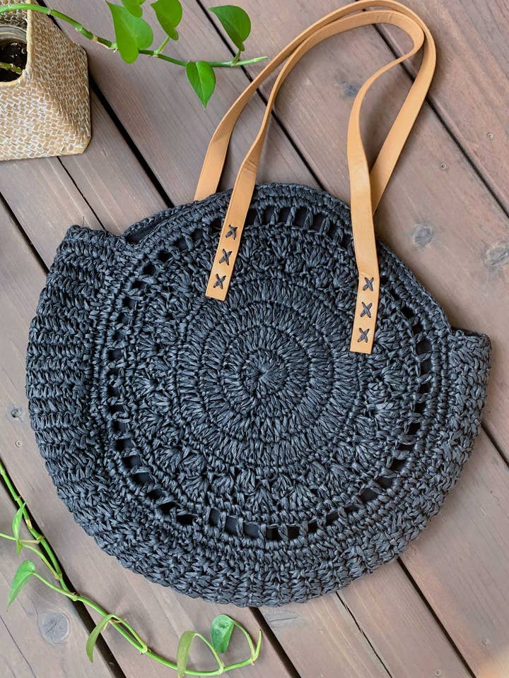 Sac fourre-tout léger décontracté en paille d'été noir pour la plage pour la vente par AMOLI