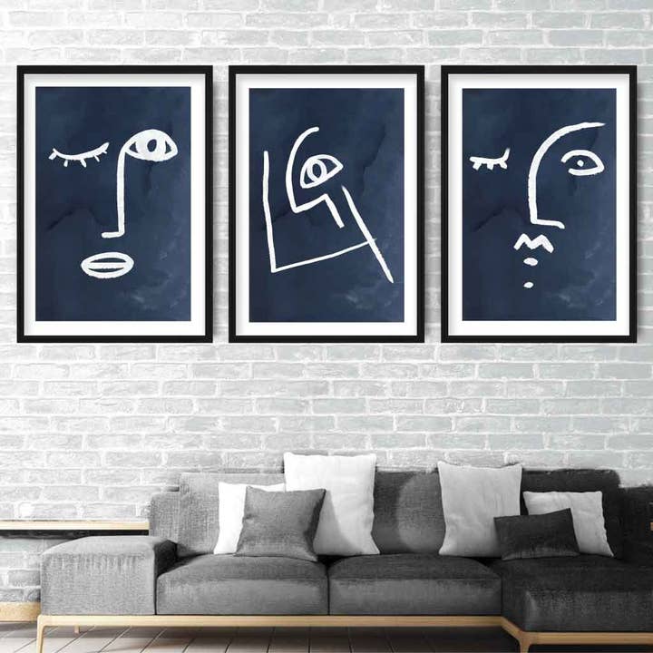Set van 3 marineblauwe en witte abstracte gezichten aan de muur voor wholesale door Artze Wall Art