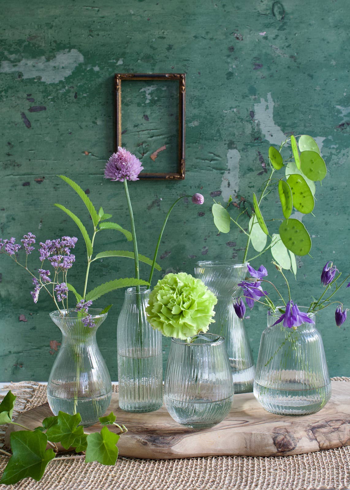 De Weldaad Authentic Interior - Wholesale Decorating Tool - Hyacinth vase ribbed glass WEL2265