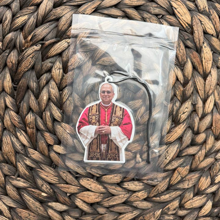 Ambientador de coche Papa León XIV para venta al por mayor de Hazel Grove Customs