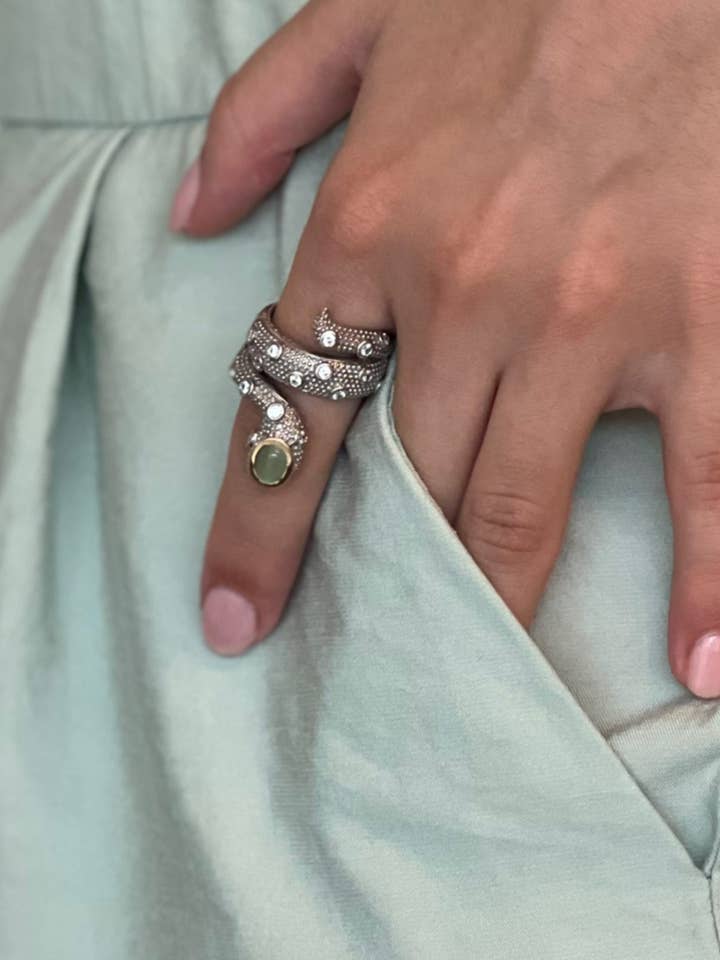 Anello Cut Snake per la vendita all'ingrosso da parte di Franco Vieira A Jóia Ideal