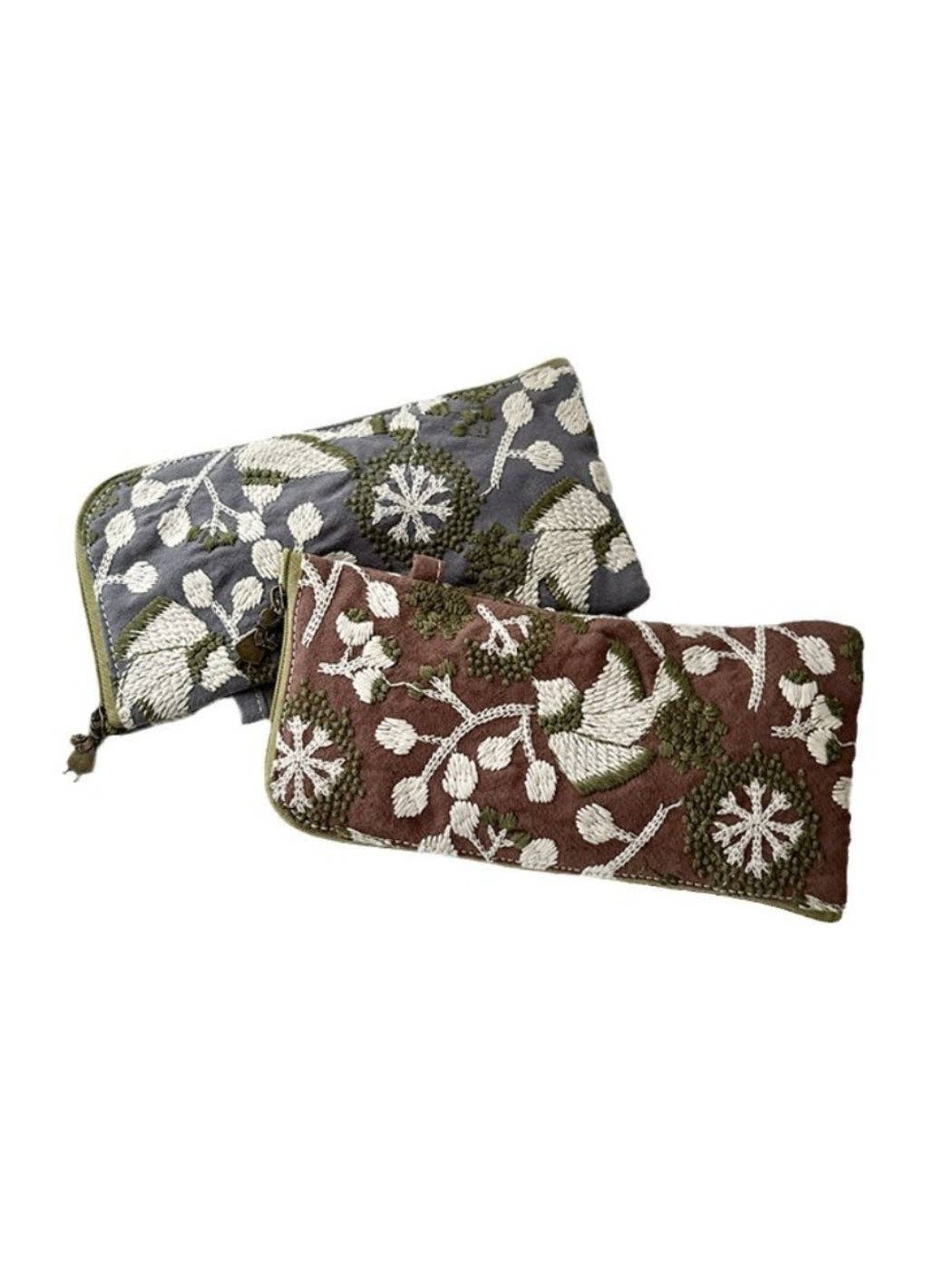 Funkyrel® Atzbranding Limited – wholesale Make-up/cosmetic bag – Cosbai - Embroidered Zipper Makeup Pouch2