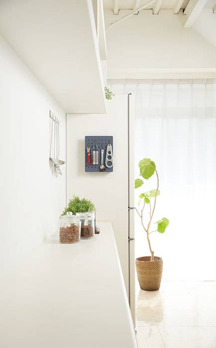 KING JIM - Wholesale Wall Hook - HaruPeggy Medium, Magnetic Storage Organizer3