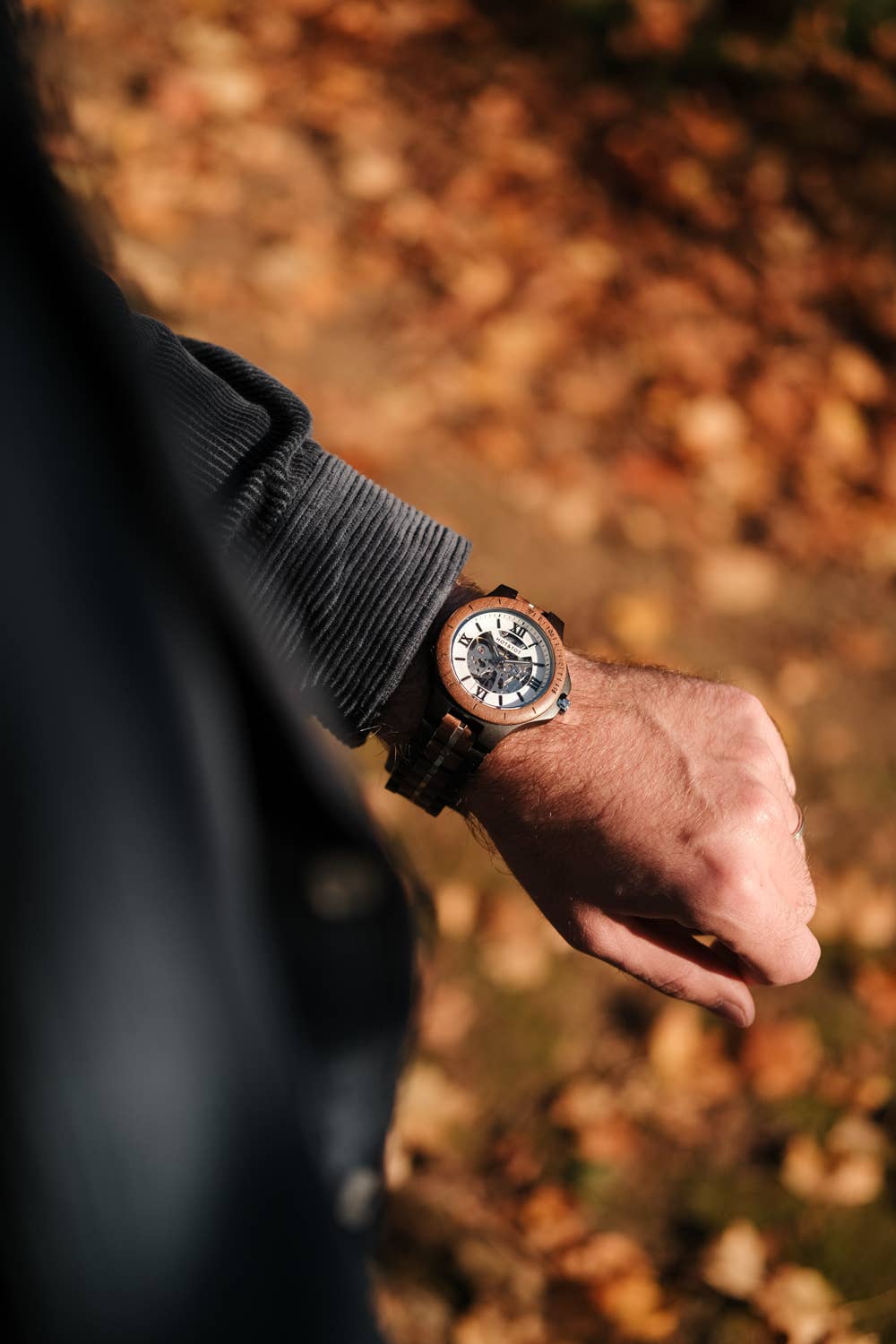 HOT&TOT - Wholesale Wrist Watch - Men's - NOYER MOTUS | Walnut Wood watch for men | Automatic | Silver6