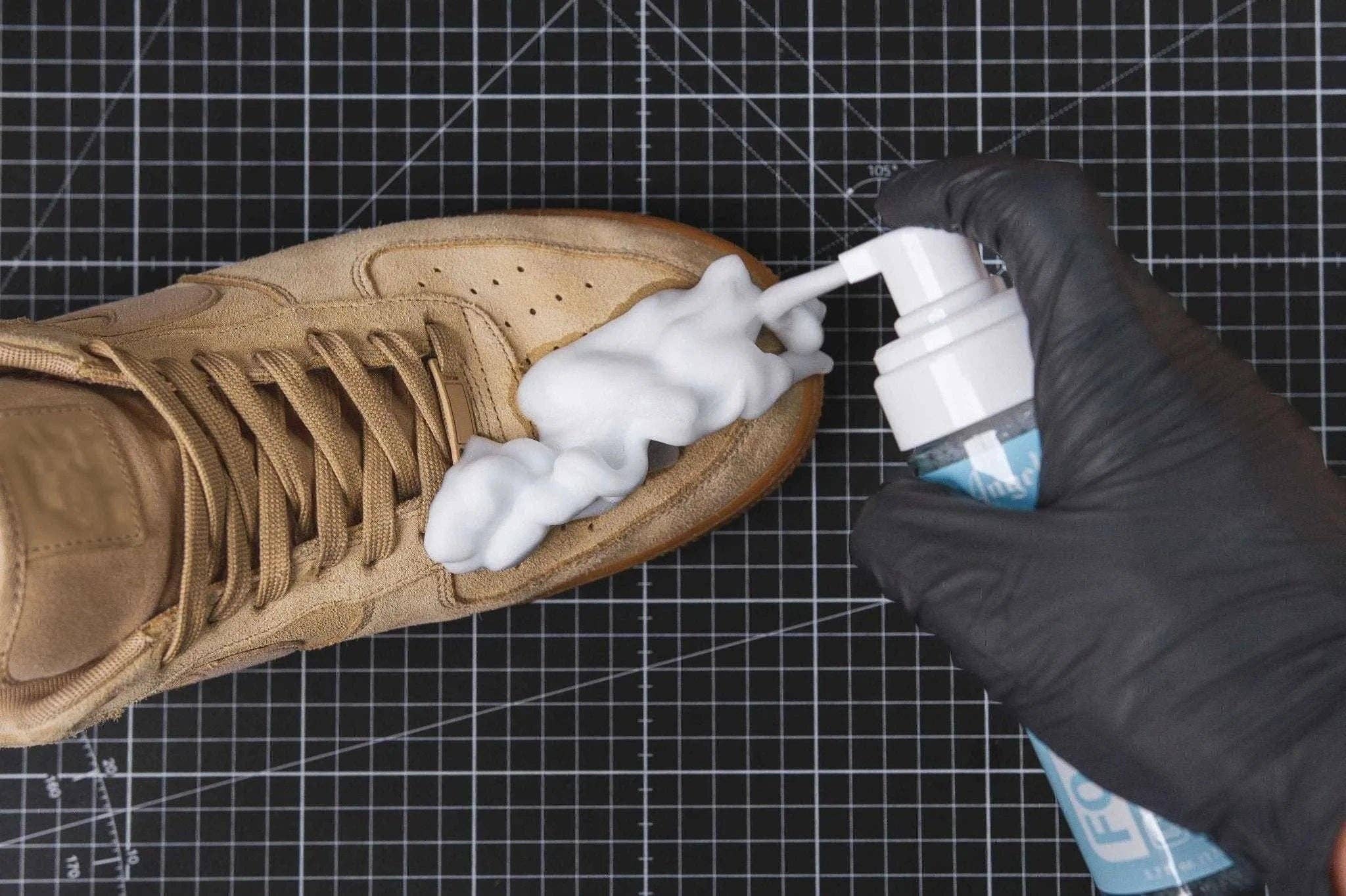 Angelus Brand - Wholesale Shoe Care Kits & Sets - Angelus Foam-Tex Cleaning Kit3