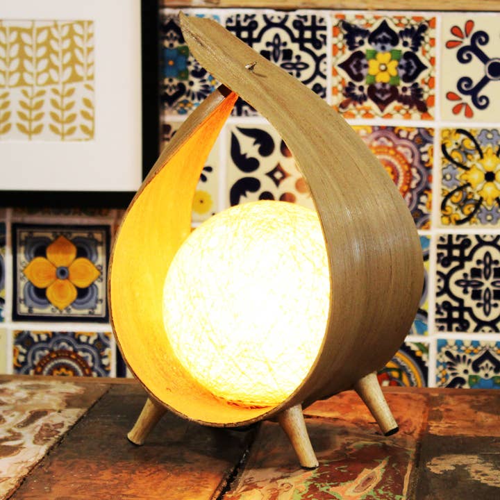 Ancient Wisdom - Wholesale Accent/Desk Lamp - Natural Coconut Lamp UK Plug - Natural Loop