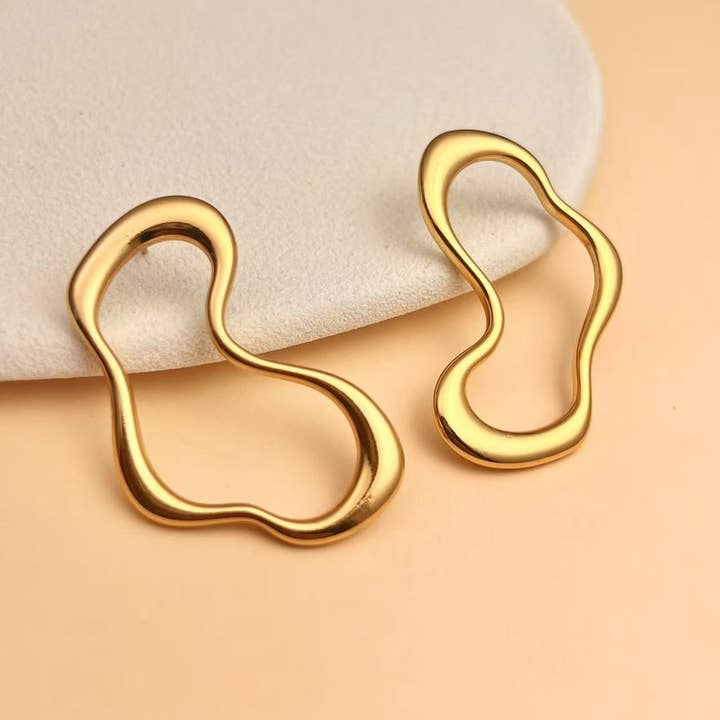 COSMOS - Wholesale Hoop Earrings - Gold organic design earrings in stainless steel0
