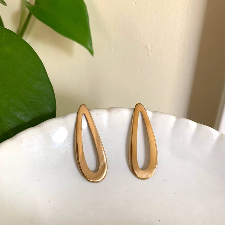 Love Lori Michelle Jewelry - Wholesale Dangle Earrings - Swoop Curved Drop Hoop Earrings2