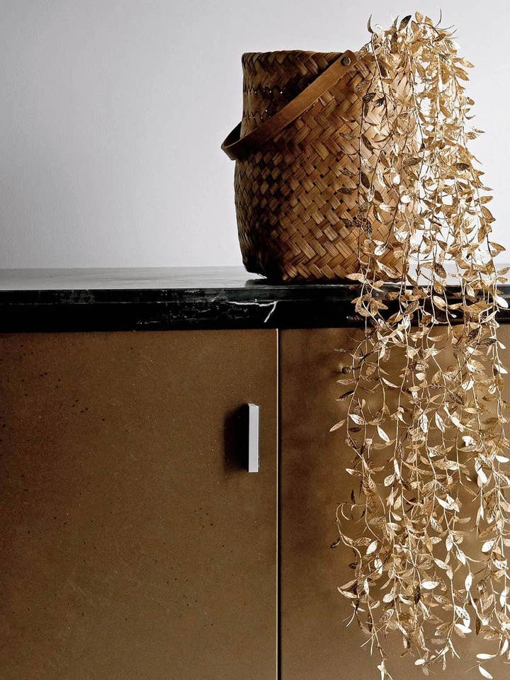 41" Gold Ivy Leaf Garland Artificial Metallic Vine Leaves for wholesale by Elan Bazaar